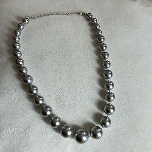 3/$20 Silver pewter grey metallic pearl-style necklace